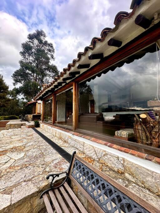 Mansión de Yerbabuena Retiro en la Montaña