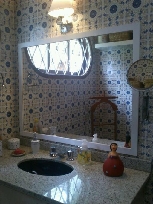 Linda casa 3 qtos com 1 suite a 1km de Capivari
