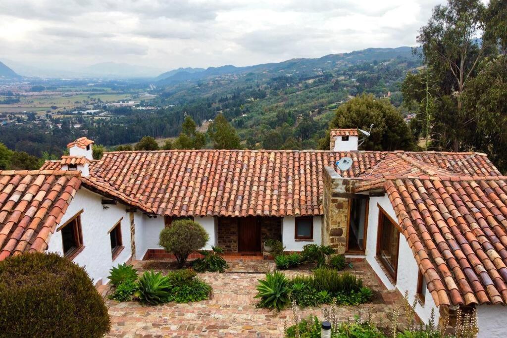 Mansión de Yerbabuena Retiro en la Montaña