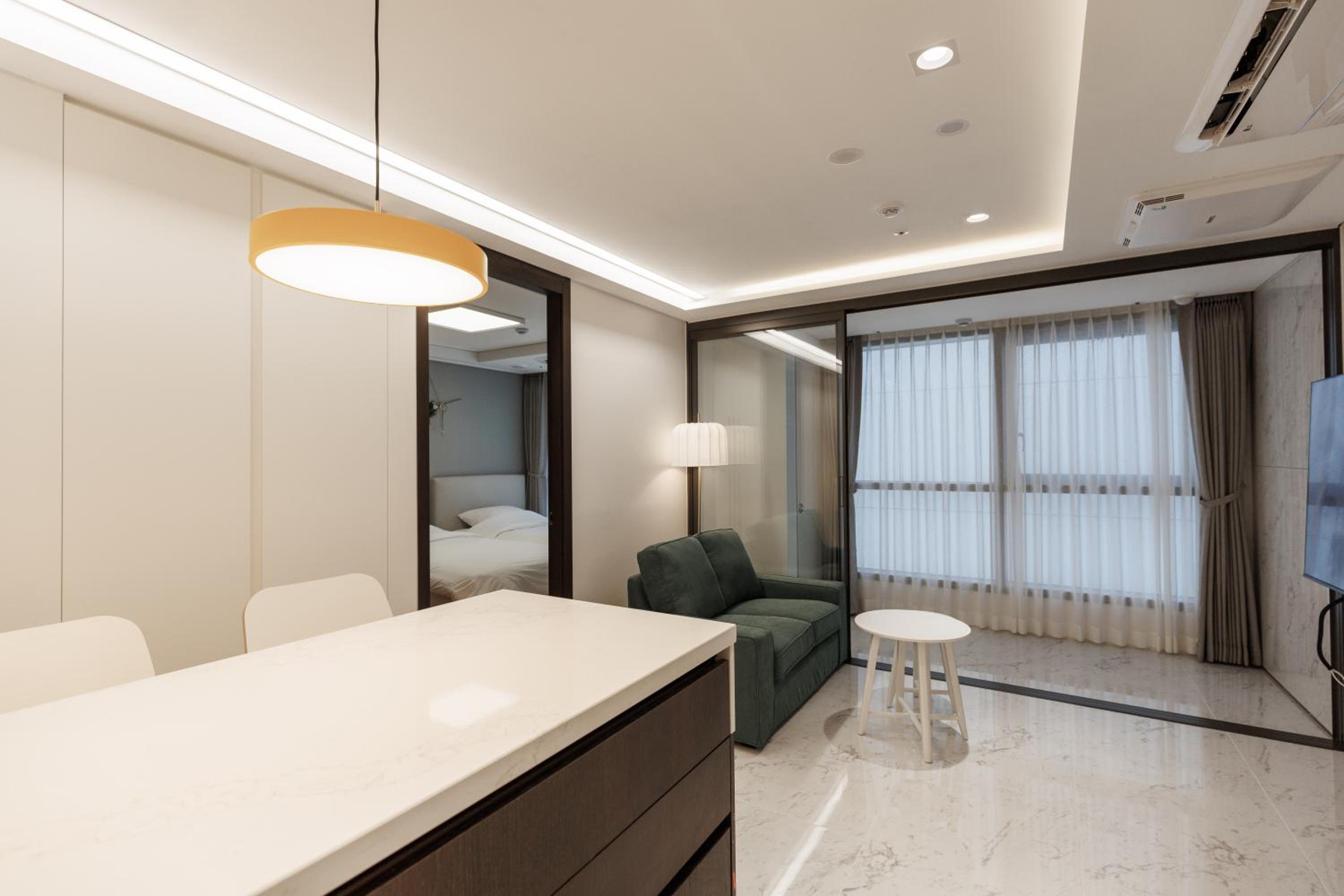 hotel room