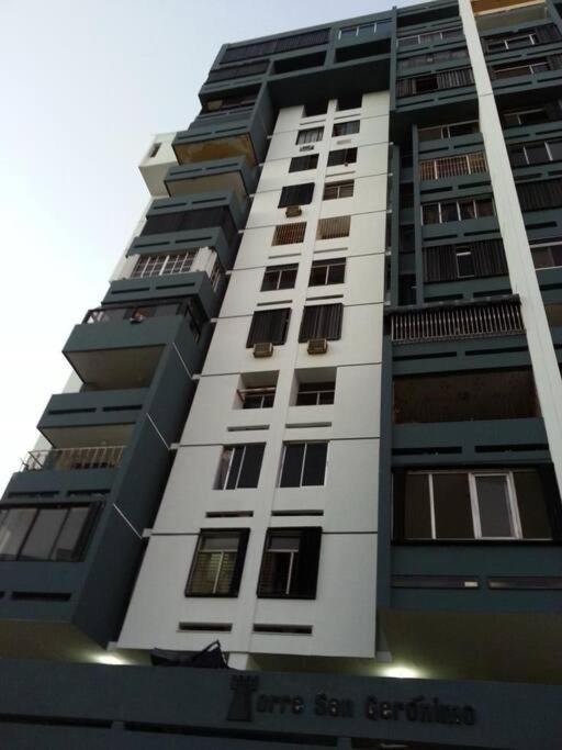 Apartamento en Santo Domingo zona universitaria