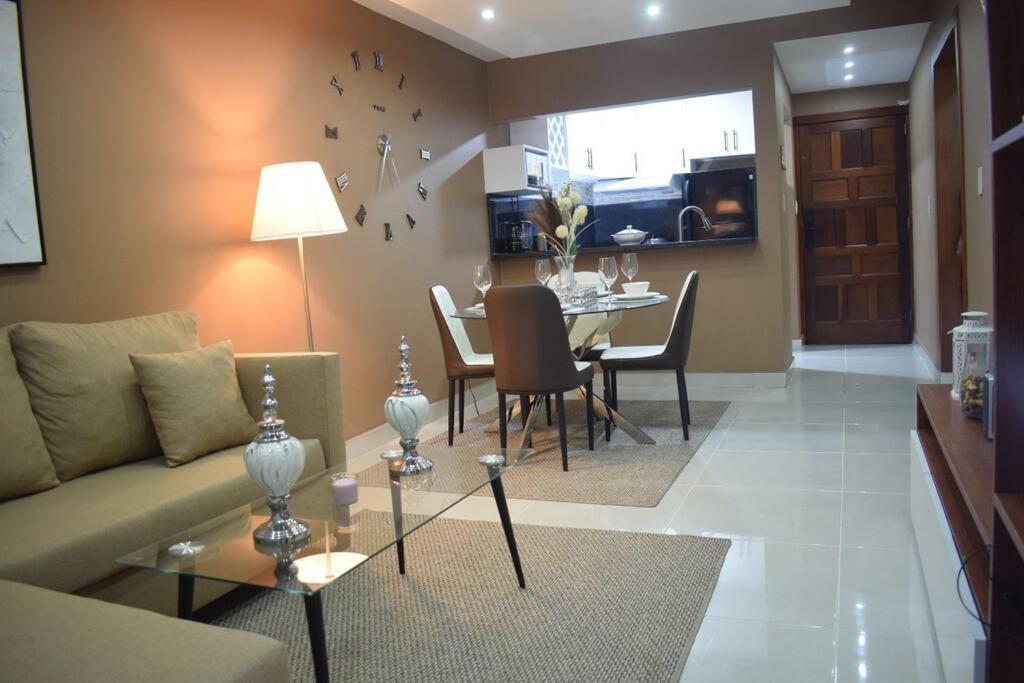 Apartamento en Santo Domingo zona universitaria