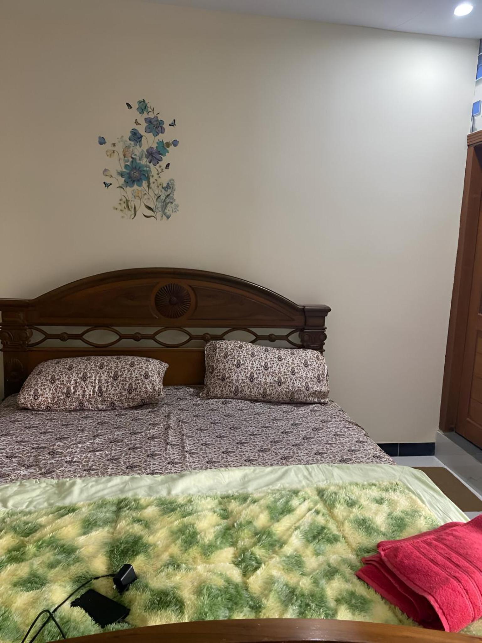Murree Oaks Tulip Block view 5