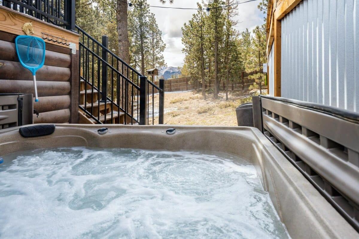 Come to the Hideout Hot Tub Fire Pits & Views view 2