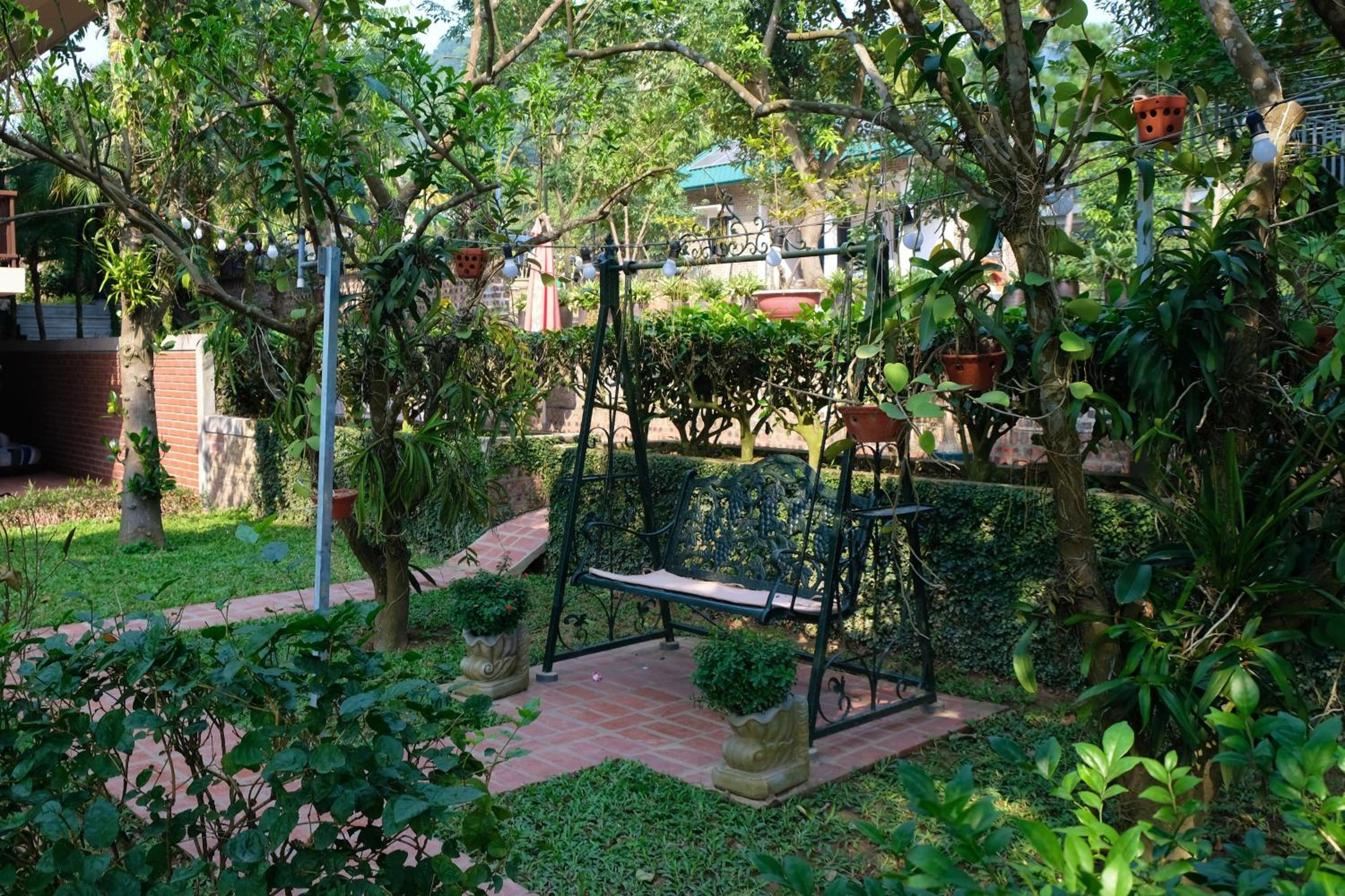 Lakeside Garden