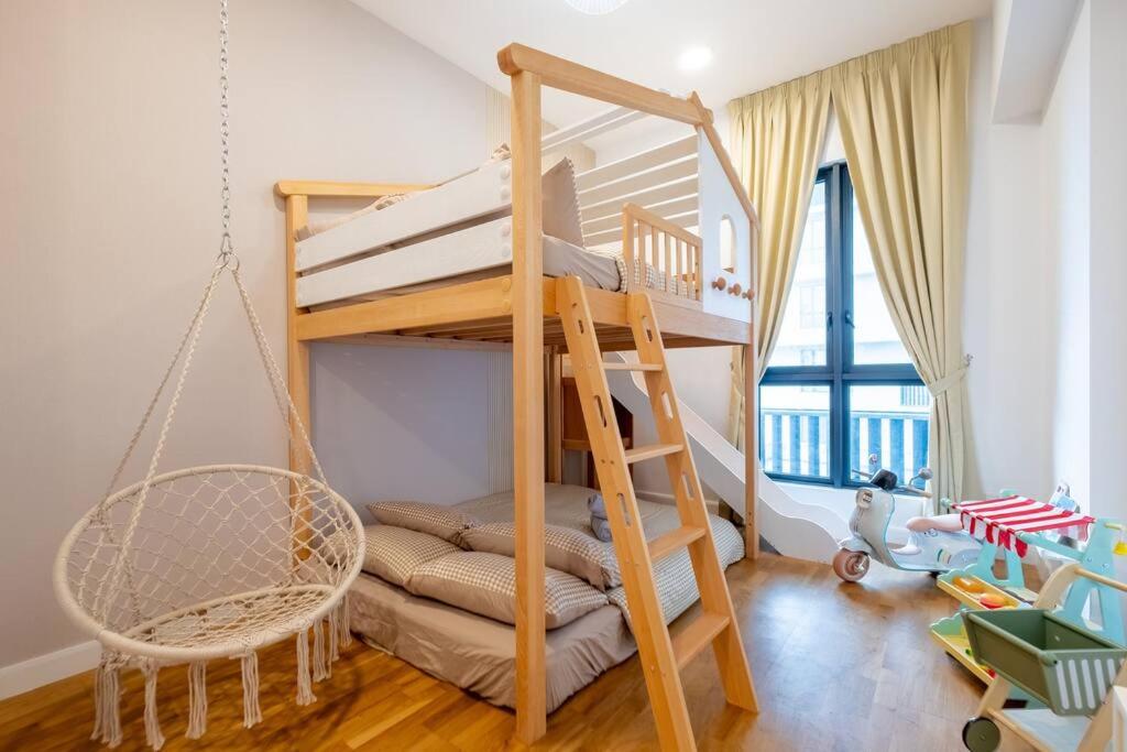 Twinkle Star Kids Room 10pax MyTown IKEA TRX