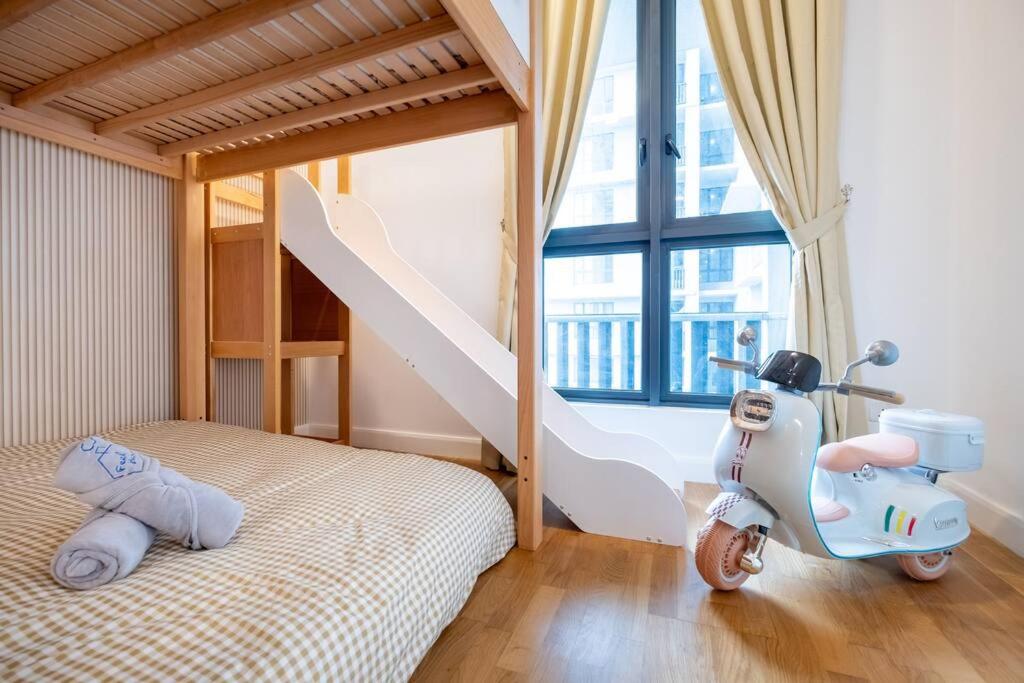 Twinkle Star Kids Room 10pax MyTown IKEA TRX