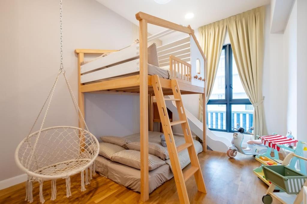 Twinkle Star Kids Room 10pax MyTown IKEA TRX