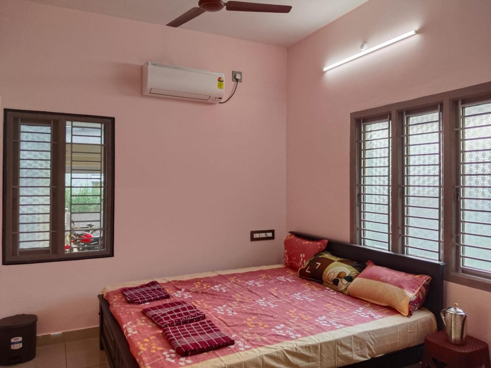 Thirunallar Ganesha's HomeStay