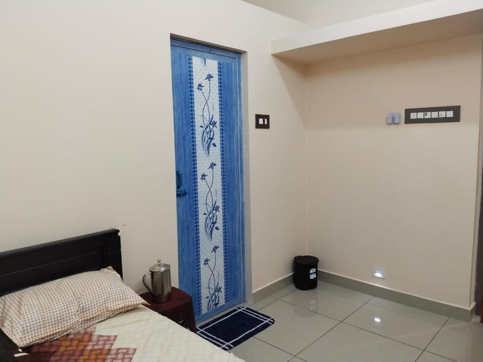 Thirunallar Ganesha's HomeStay