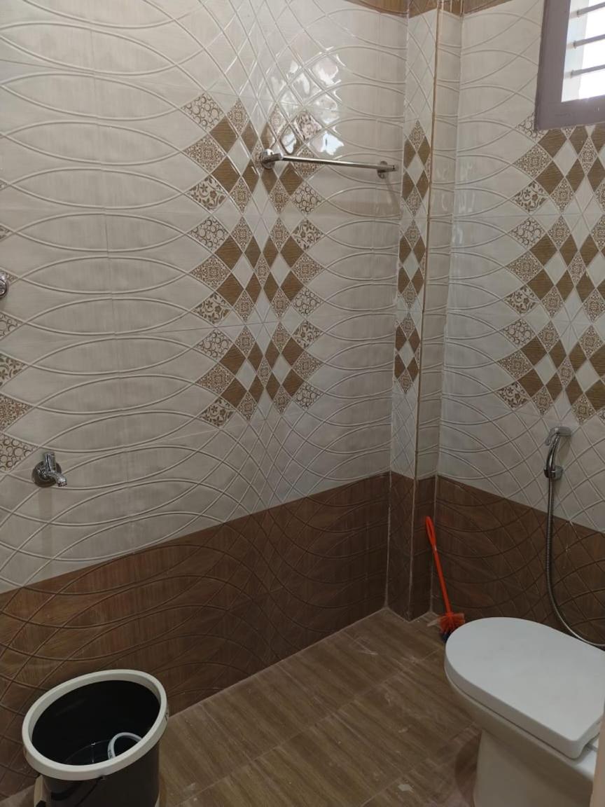 Thirunallar Ganesha's HomeStay