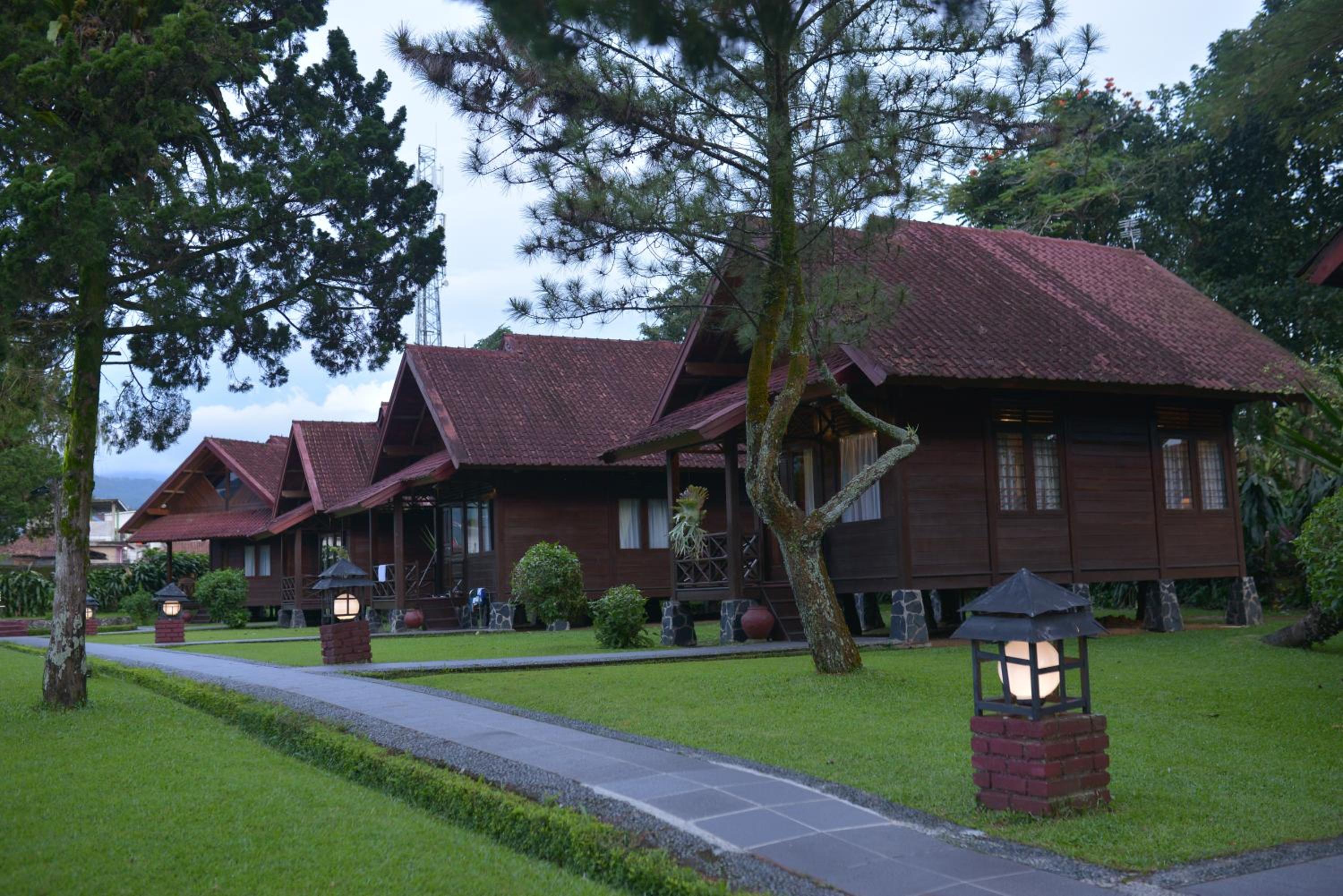 Citra Cikopo Hotel & Family Cottages, Puncak - 13