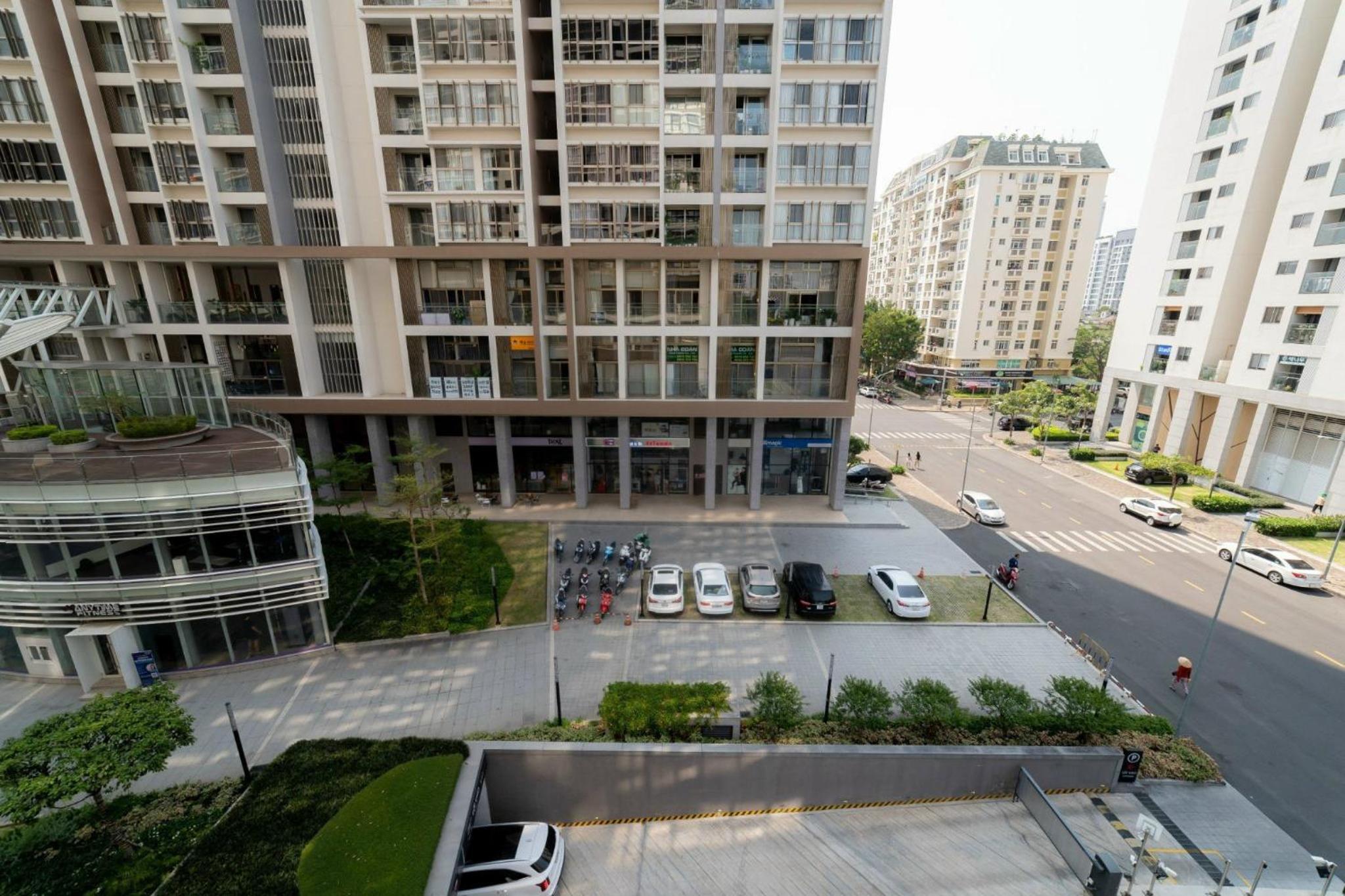 Midtown Premium Apartments