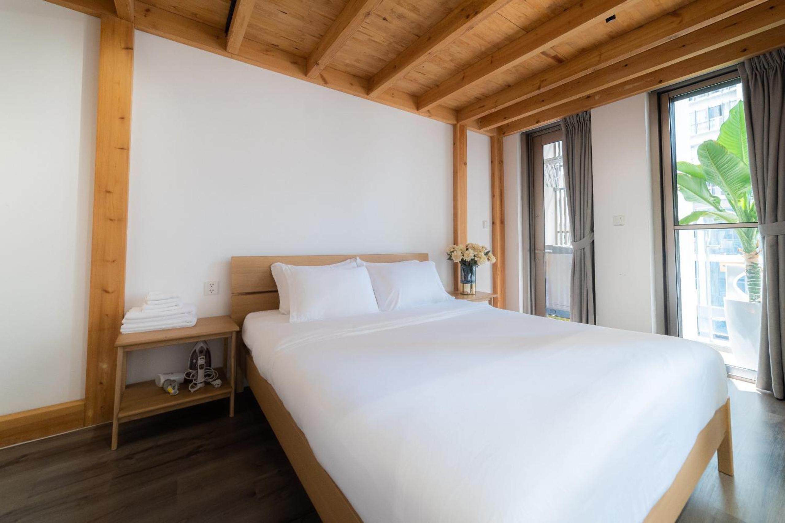 Midtown Premium Apartments