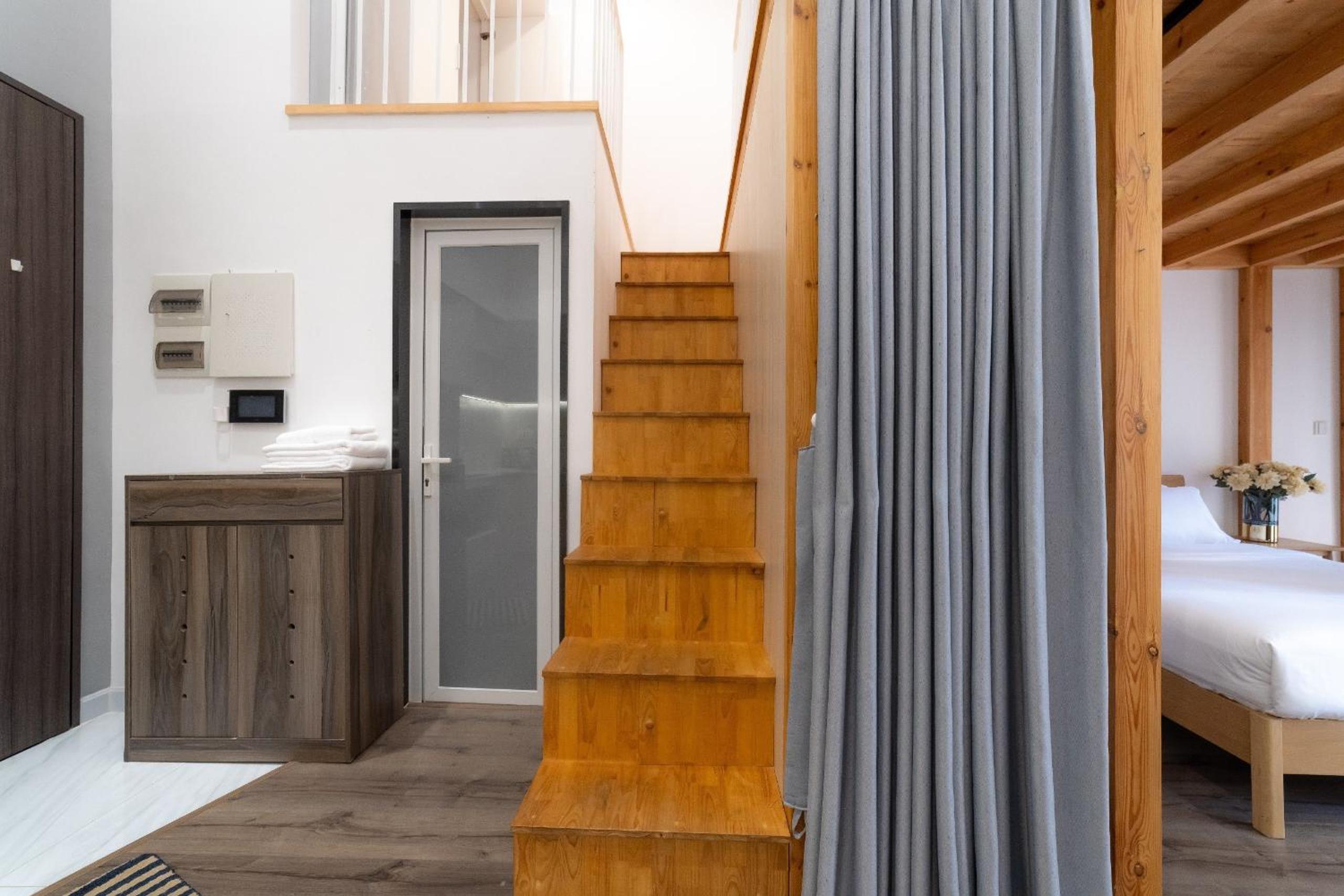 Midtown Premium Apartments