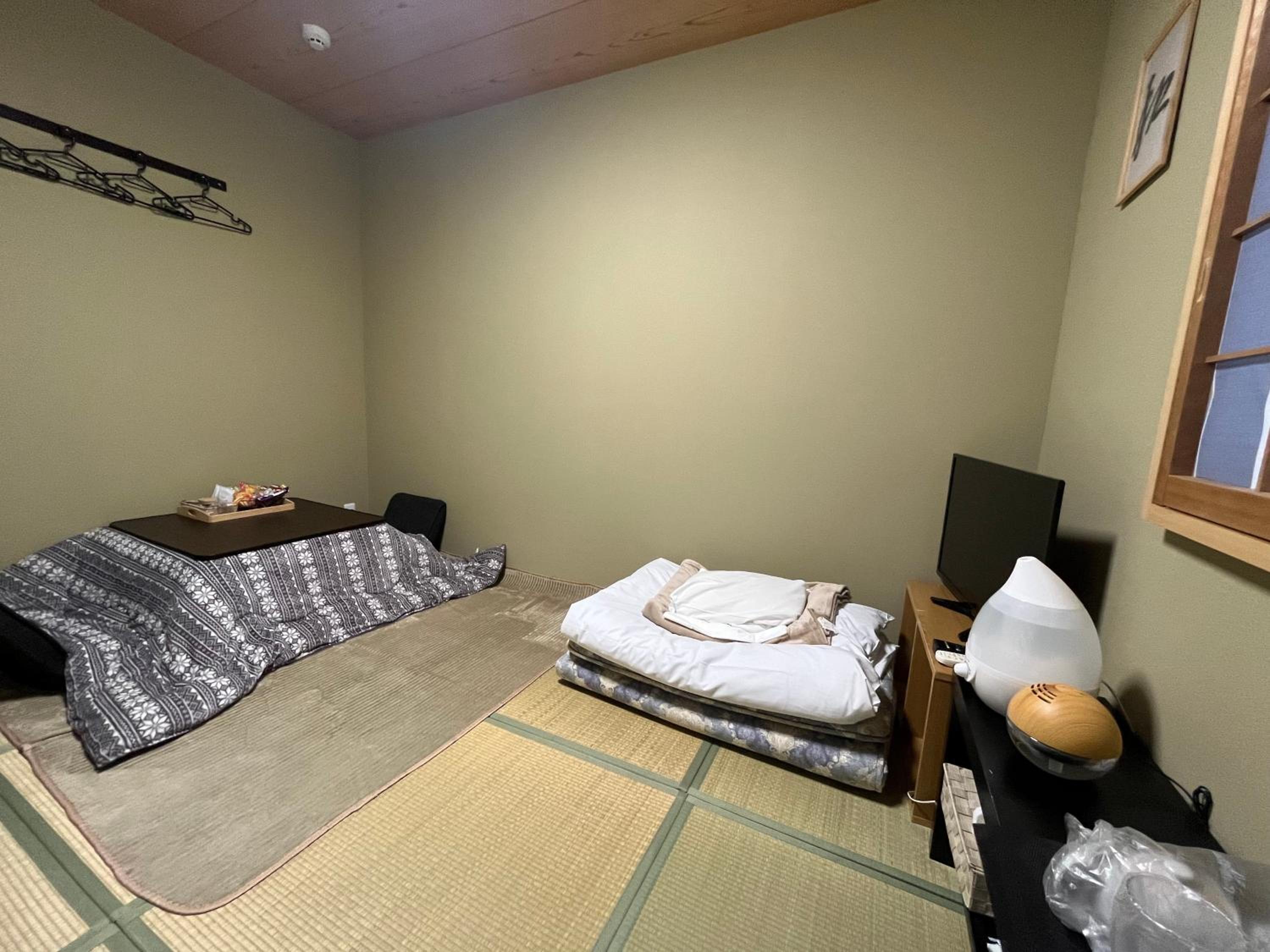Local Japanese Stay & Sake Experience Namba area