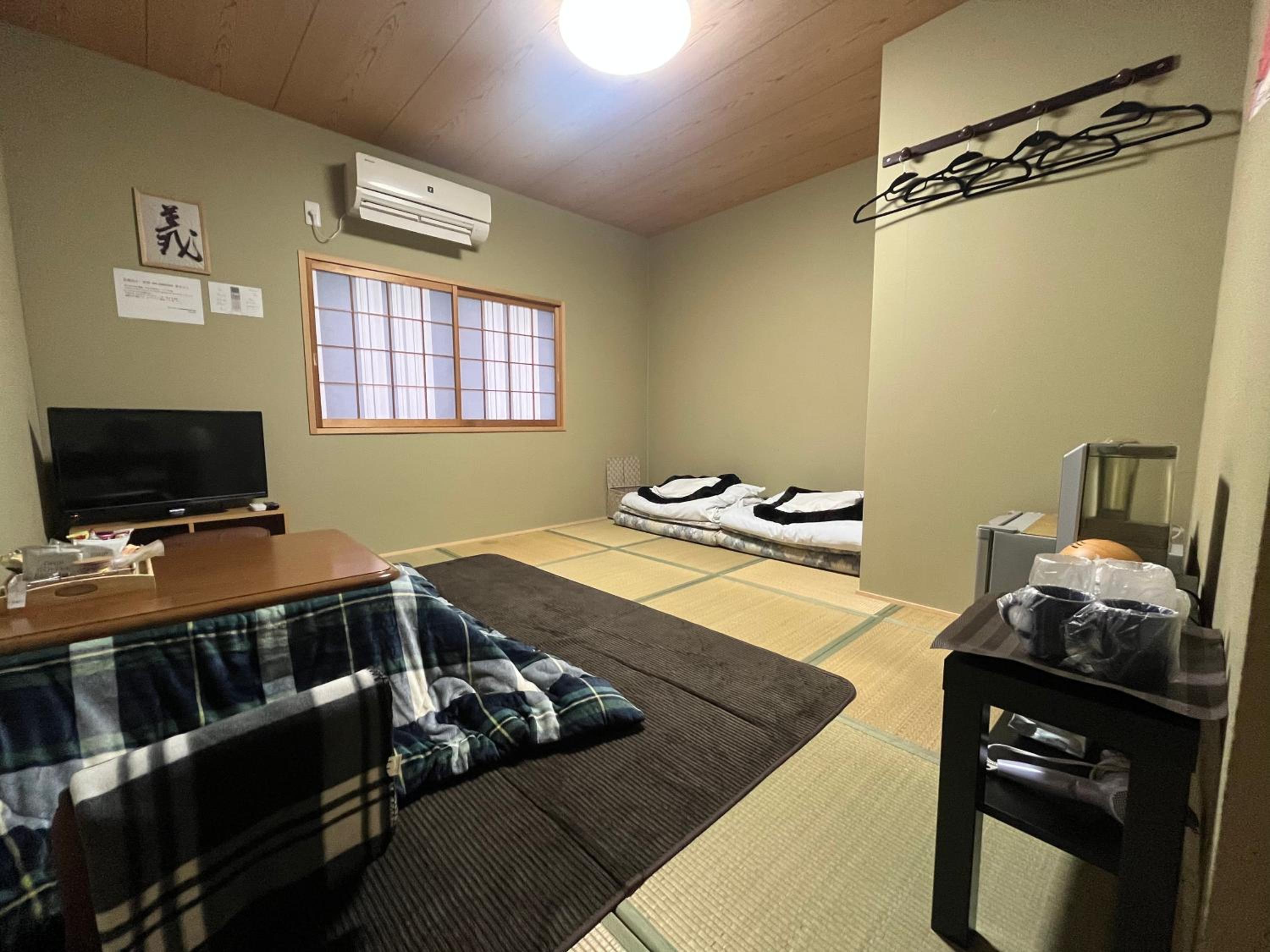 Local Japanese Stay & Sake Experience Namba area