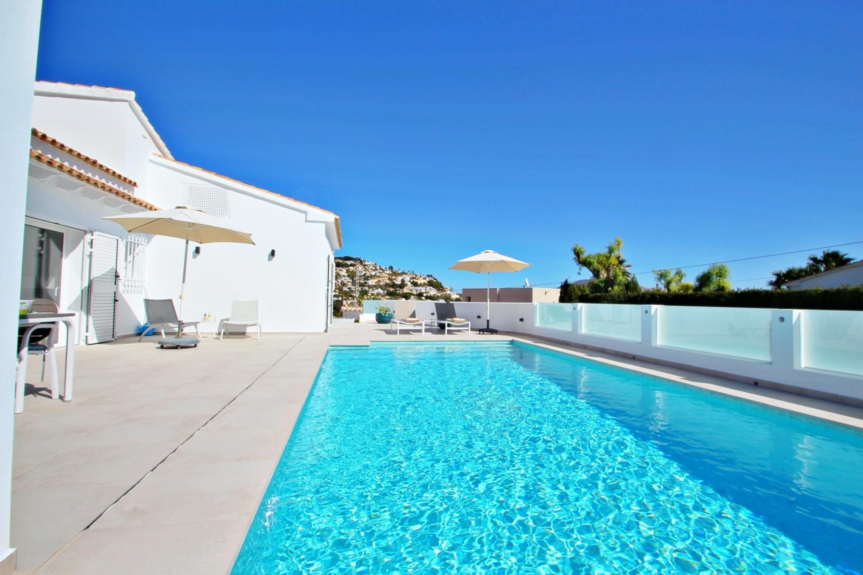 Adora - modern villa with large private pool in Moraira view 4