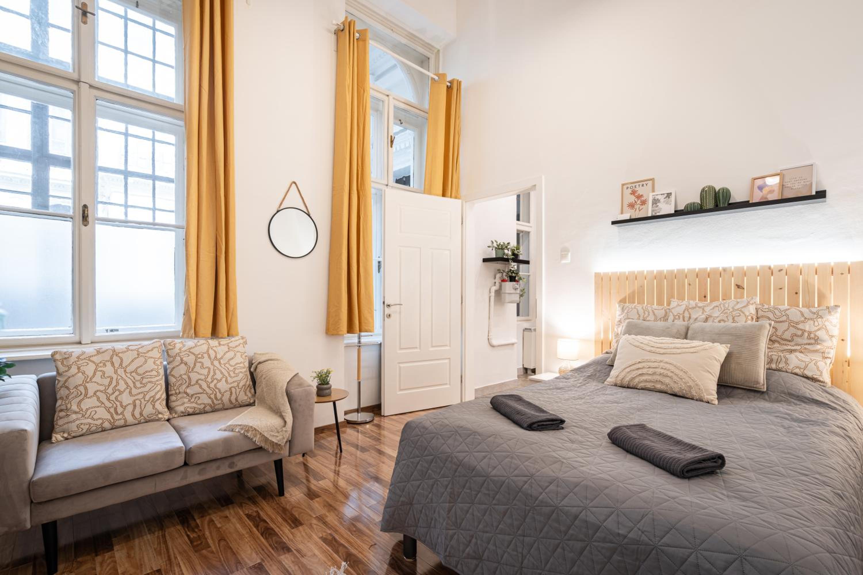 Evergreen Downtown Apartments