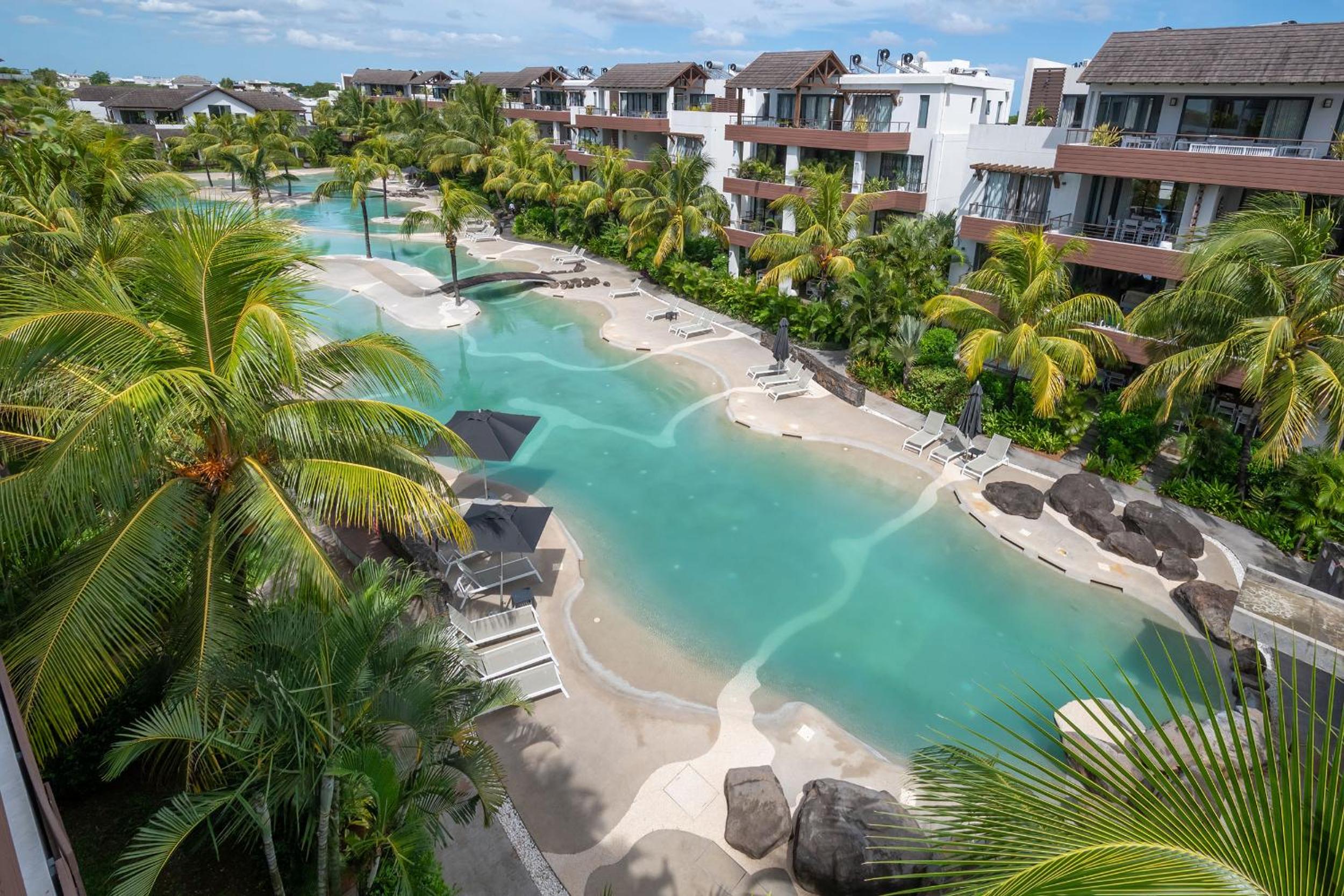Penthouse in Mont-Choisy, lagoon pool and jacuzzi view 5