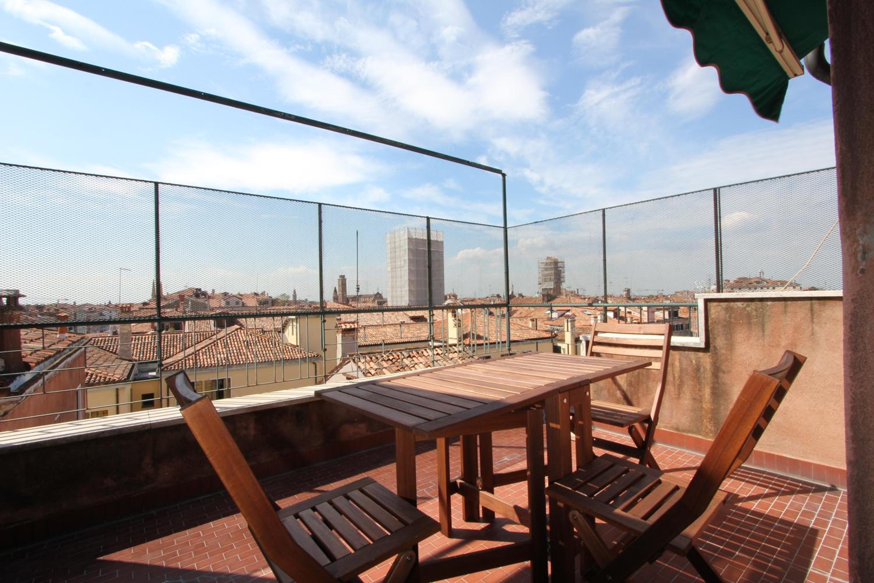 City Apartments Rialto Market