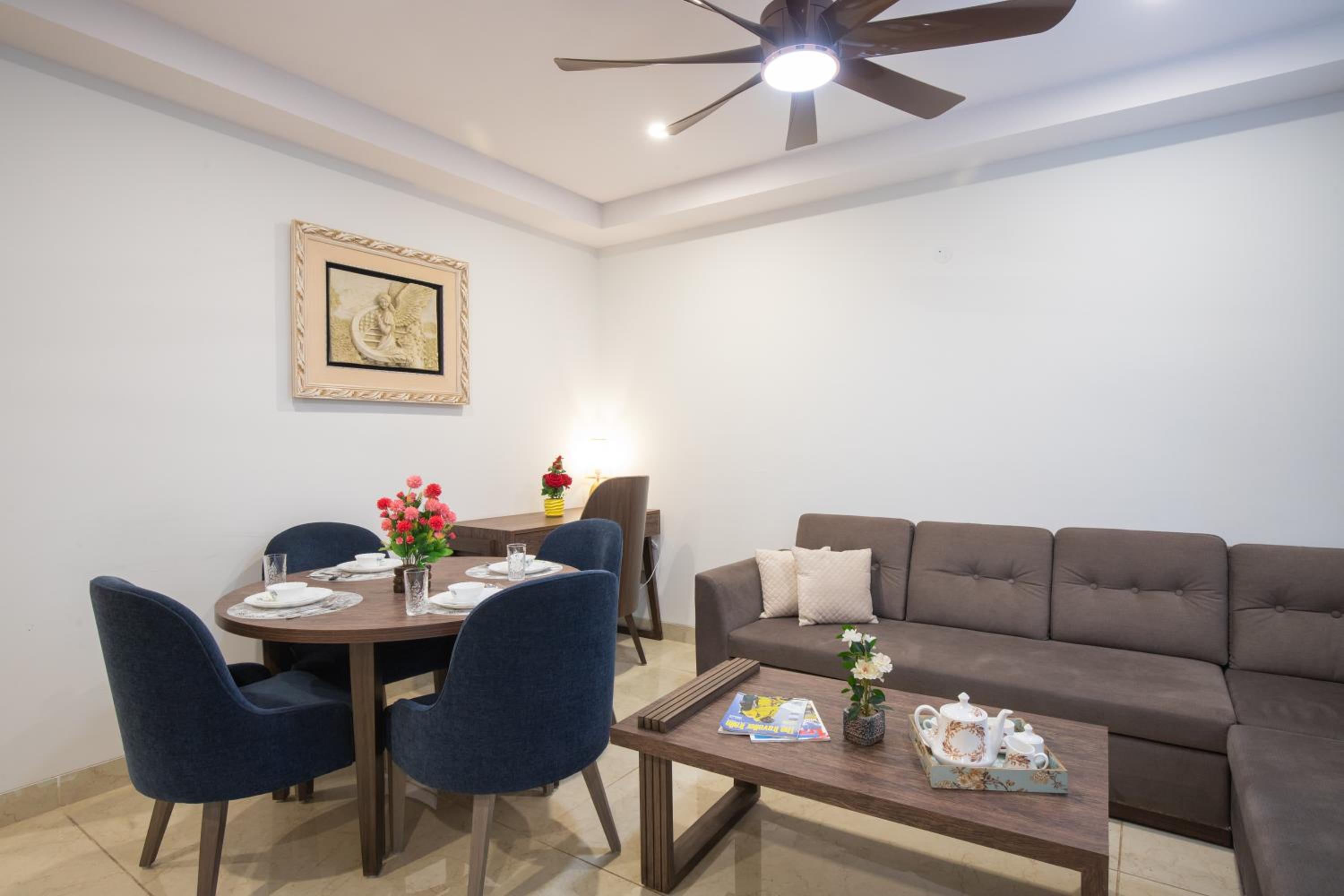 Alaya Stays 2 BHK Apartment with Hill View - Cliff Crest view 2