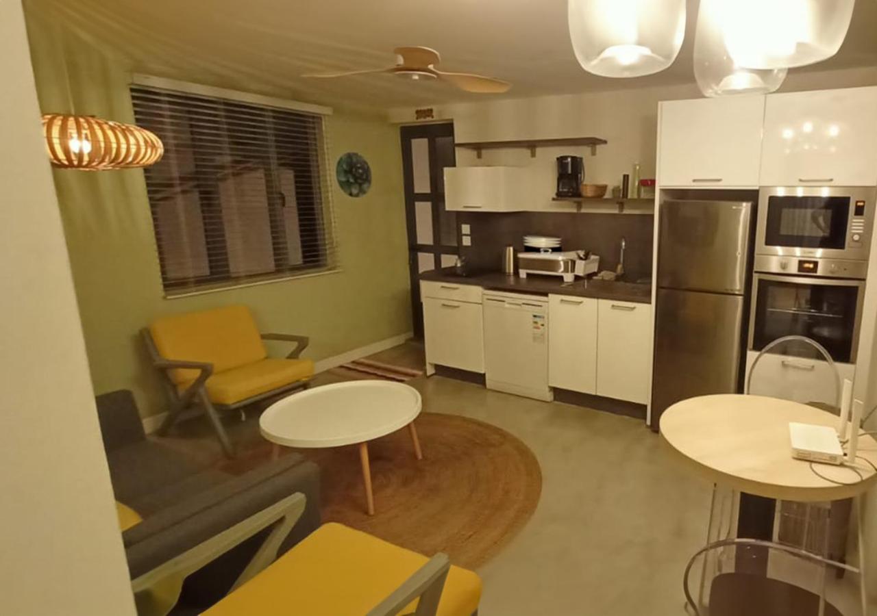 Les Cerisiers - Exclusive Beach Residence Flic en Flac view 2