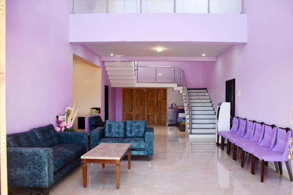 Shriya Inn