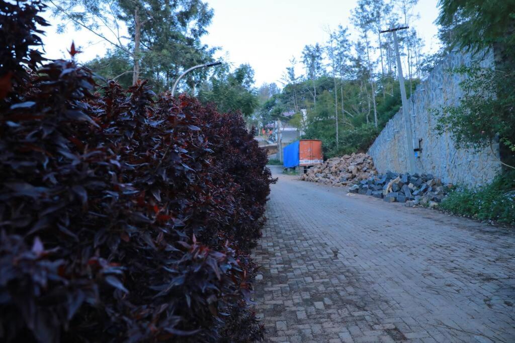 The Umayal Bungalow Yercaud view 2