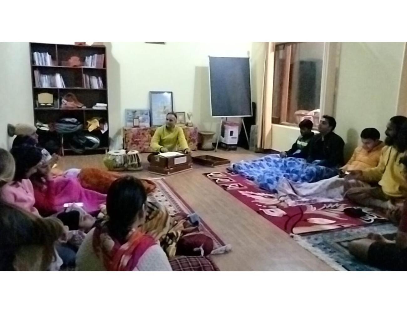 Anand-Ganga Yoga Guesthouse, Nirakot view 2