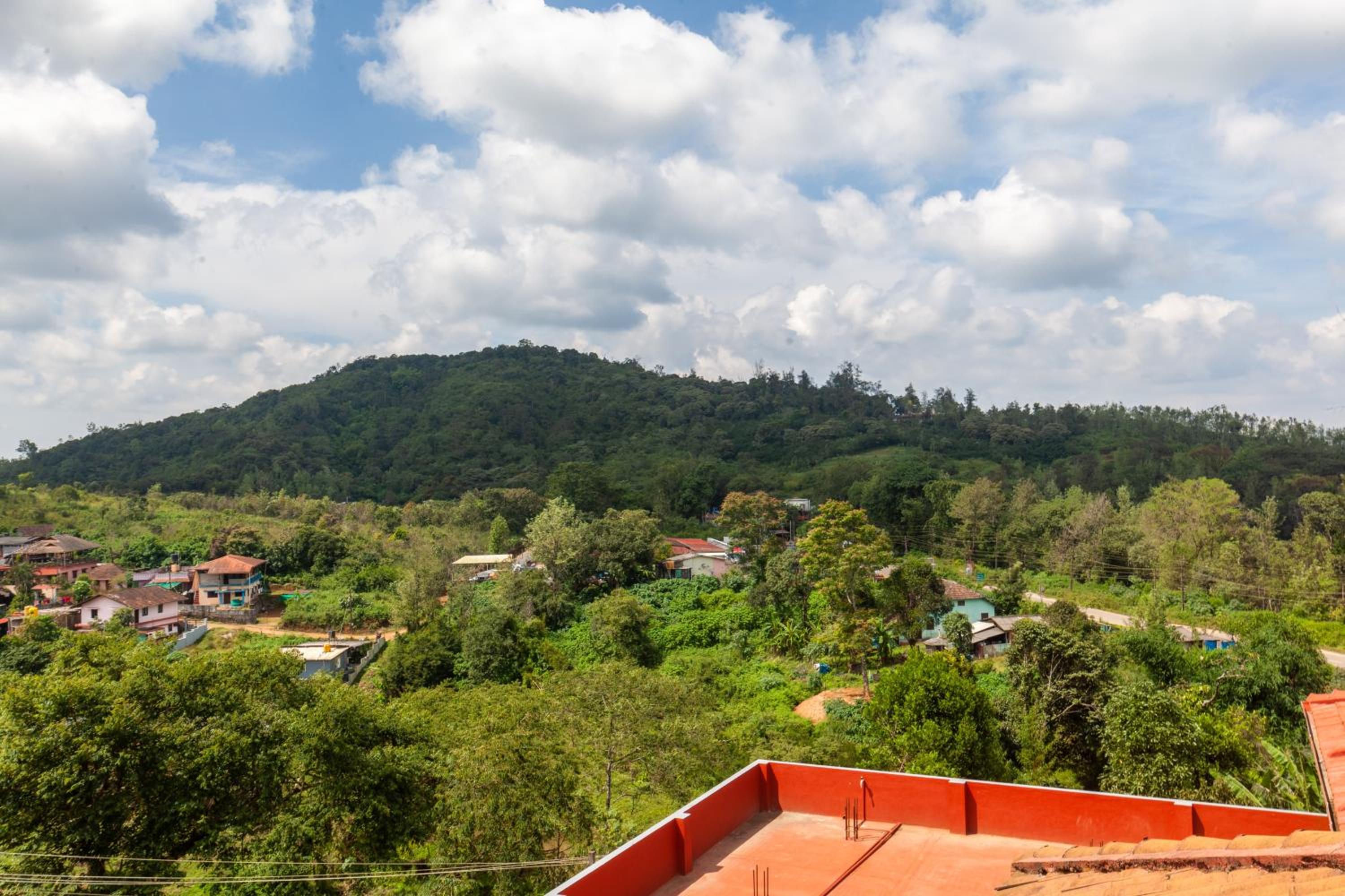 Treebo Vrindavan, 3 Km From Madikeri Fort