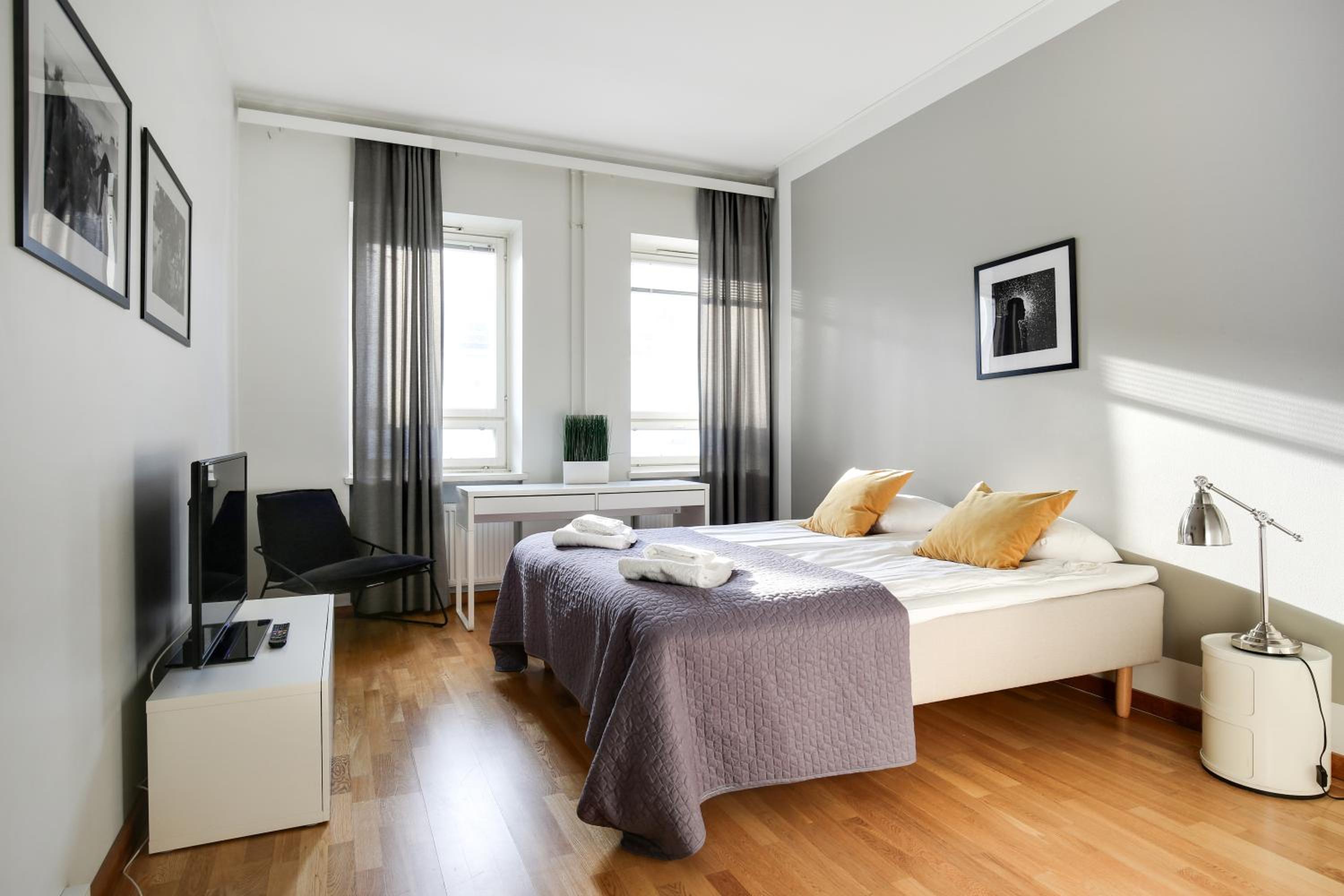 Kotimaailma Aparthotel Kamppi - 3BR in the center with key code 40 view 2