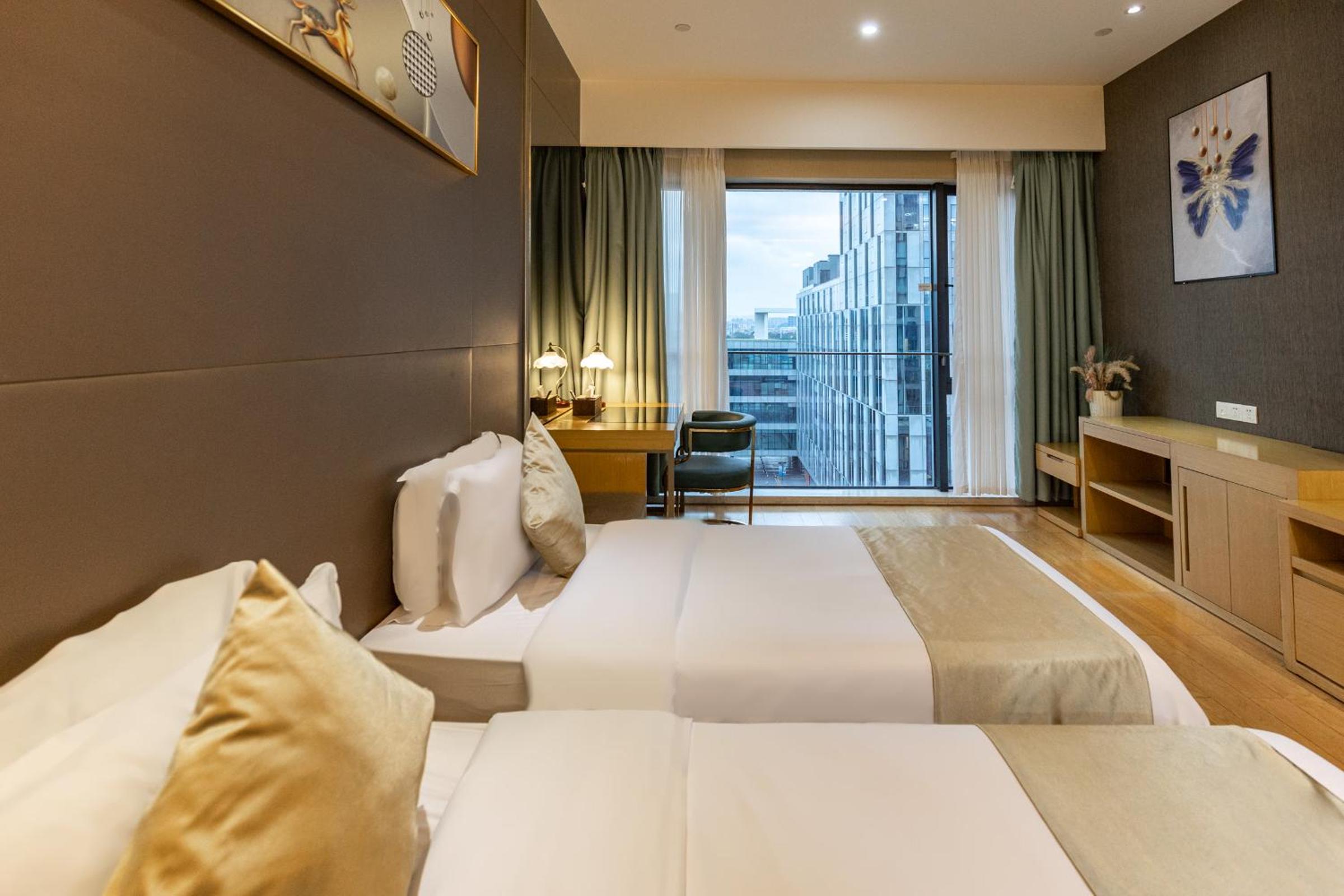 Guangzhou Xing Yi International Apartment - Poly World Branch