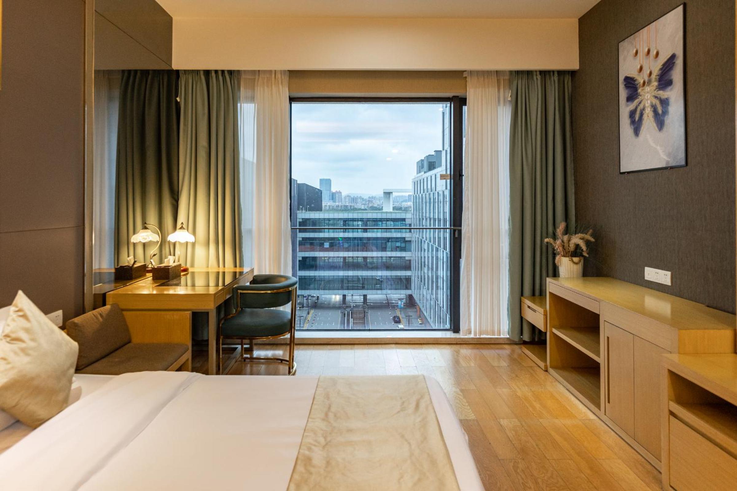 Guangzhou Xing Yi International Apartment - Poly World Branch