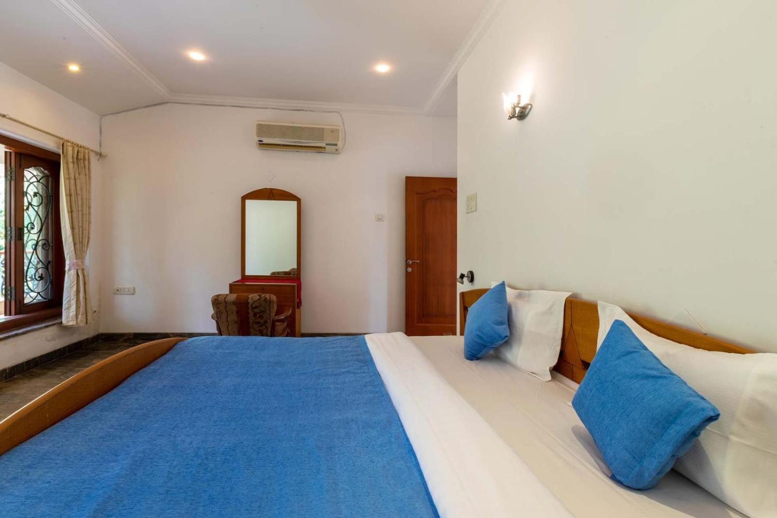 Theta Villa view 4