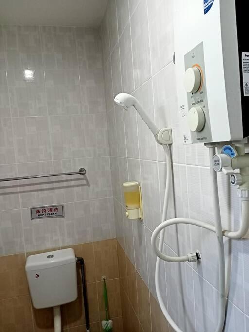 Comfortable Homestay Ipoh 6R6B 9pax SY30 photo 8