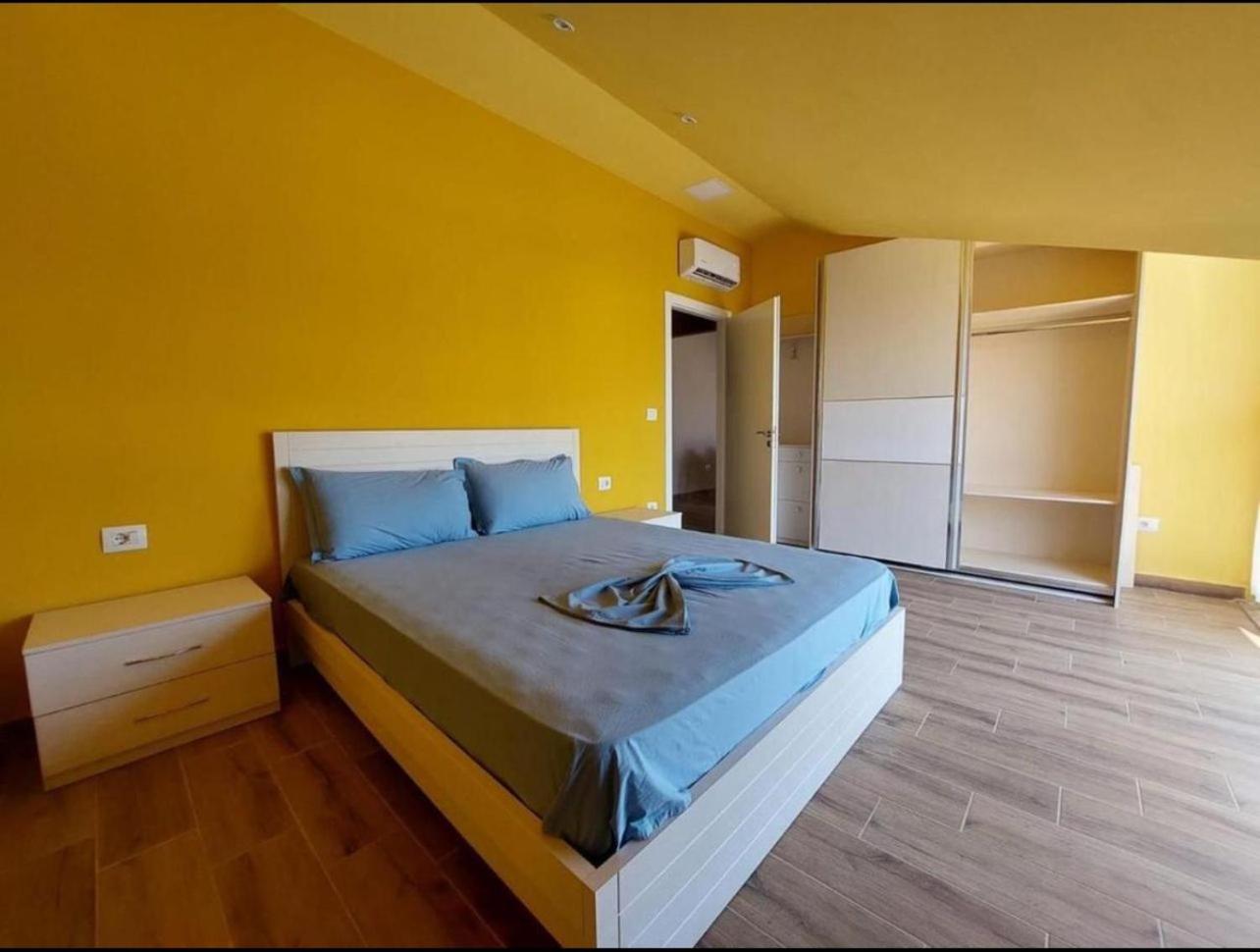 shengjin apartaments