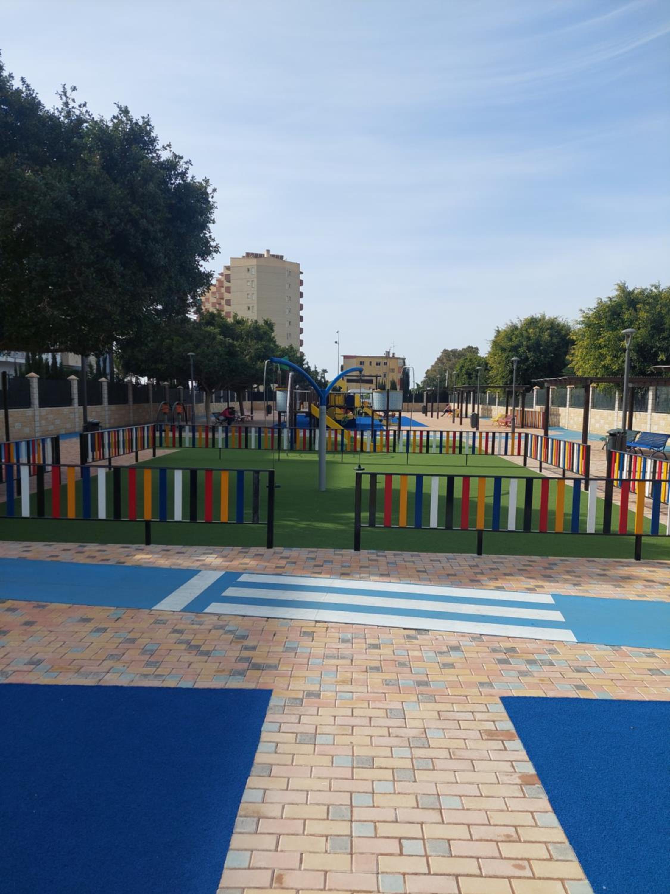 Instyle Almunecar en el centro con cochera y piscina