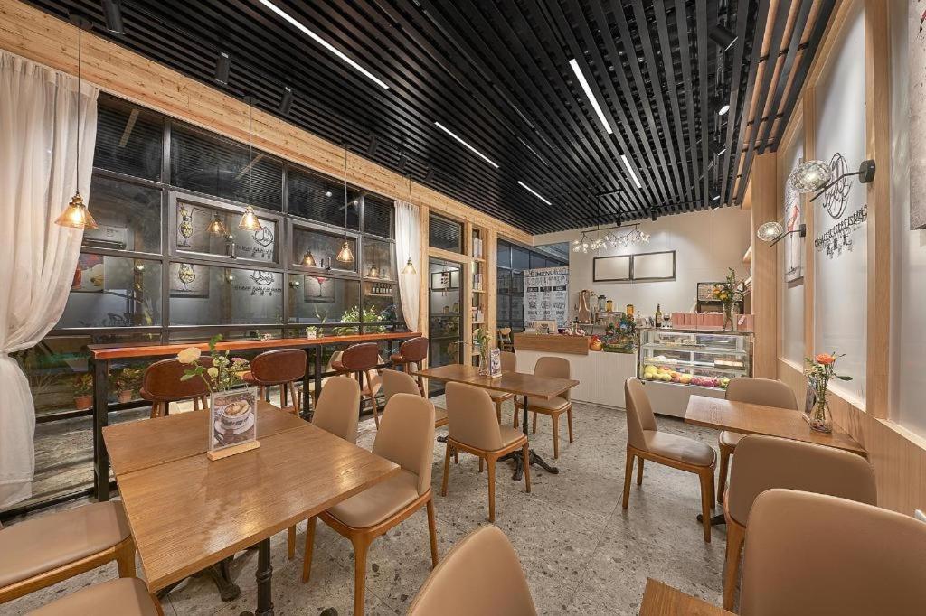 Meet Garden Hotel Baiyun International Airport
