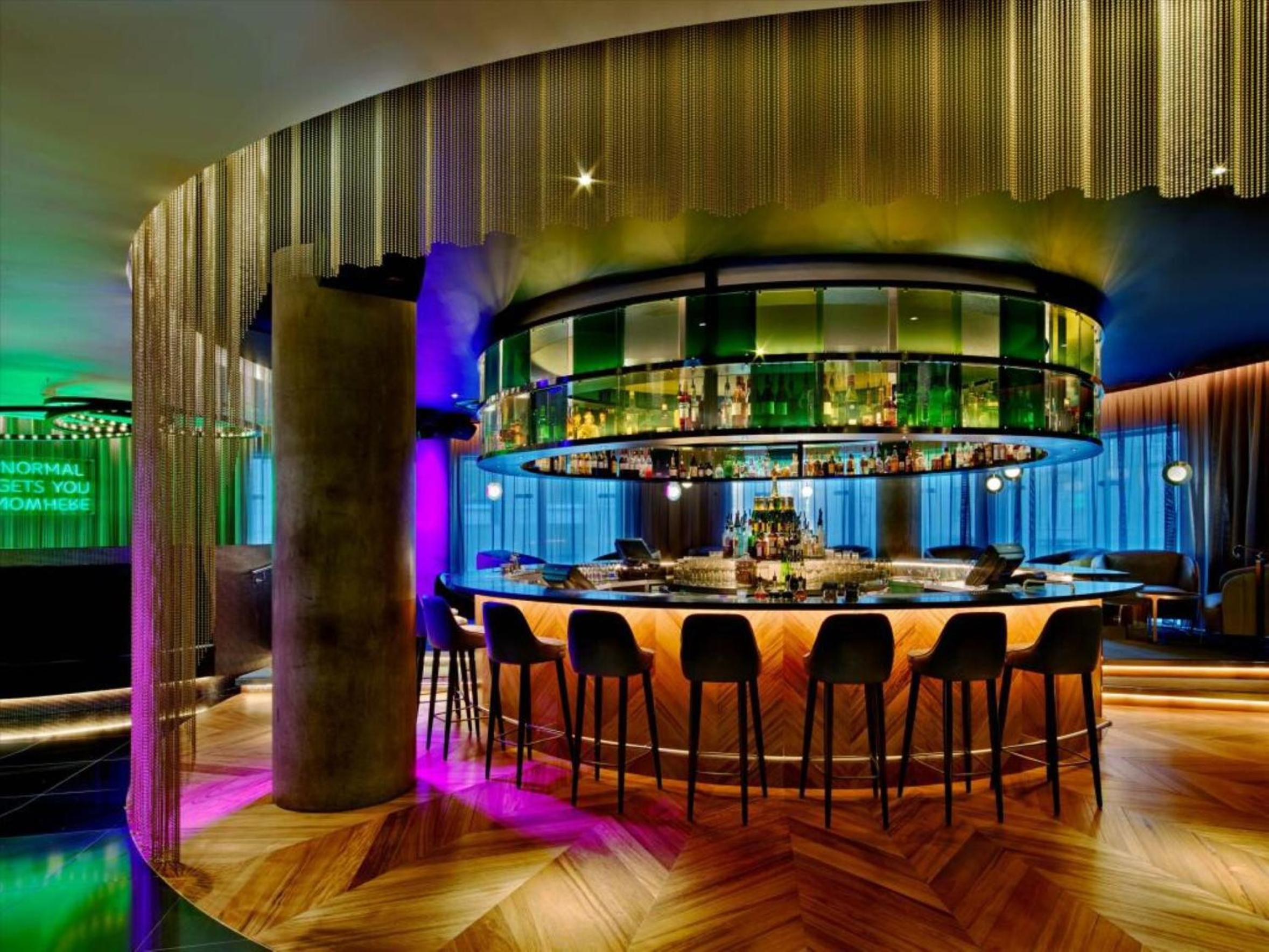 Piccadilly Circus Large 2 Bed 2 Bath Designer Flat