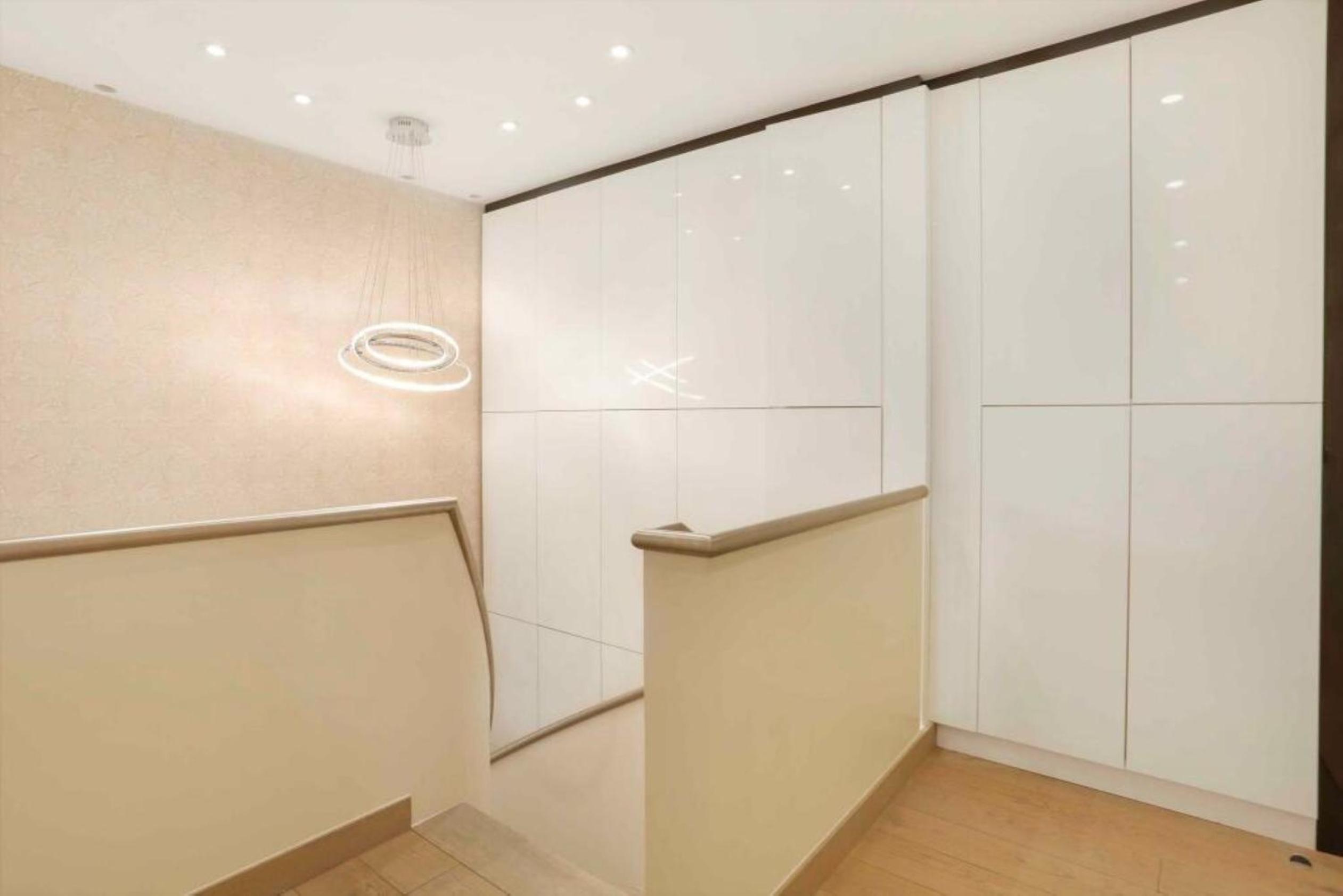 Piccadilly Circus Large 2 Bed 2 Bath Designer Flat