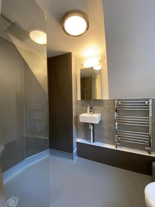 Spacious Grade II Listed Flint Cottage Sleeps 2 view 2