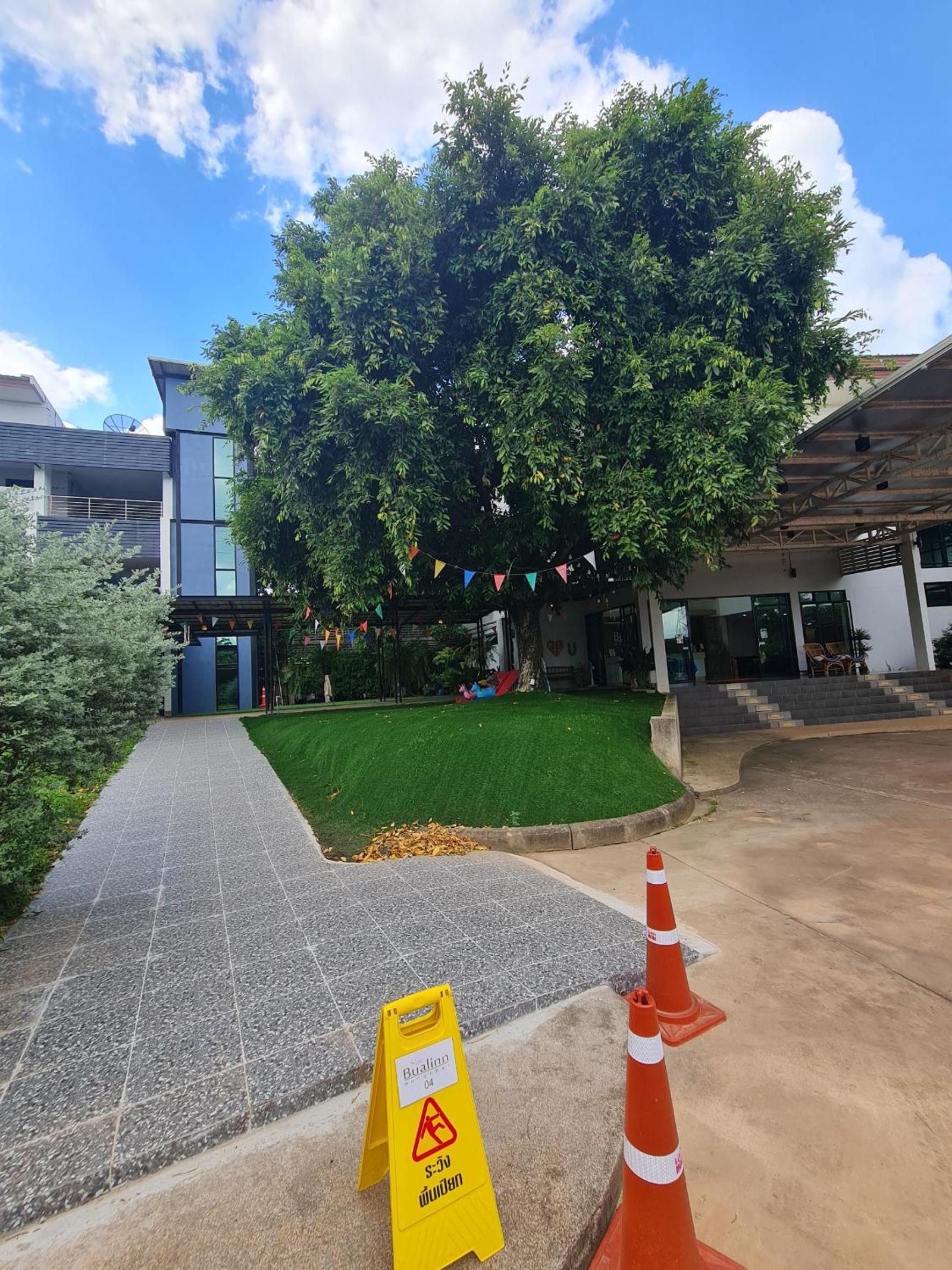Bualinn Resort