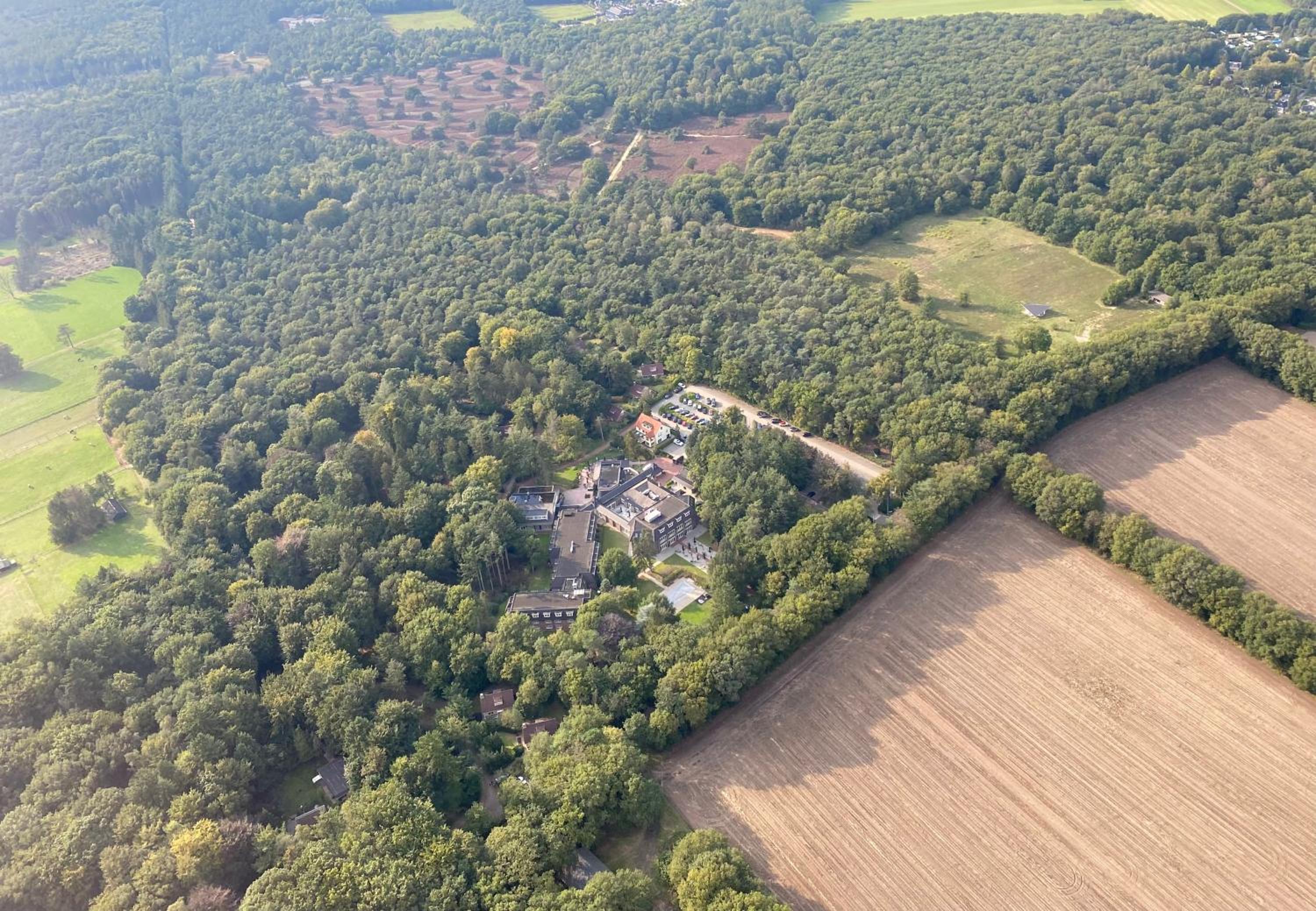 Hotel De Werelt Garderen - Image 1