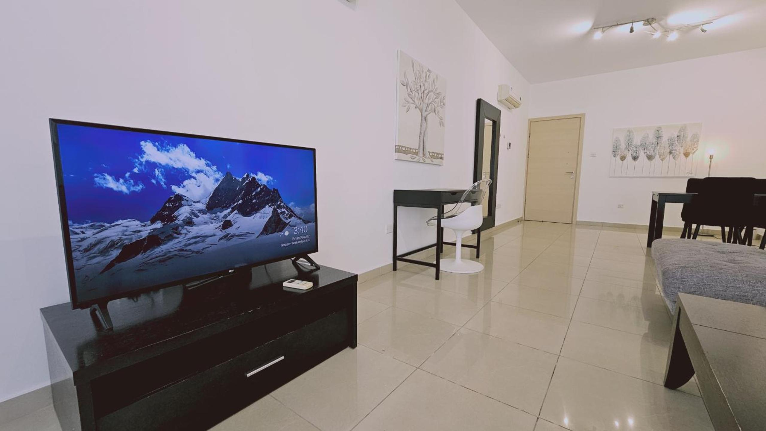 STAY White Petals Apartment