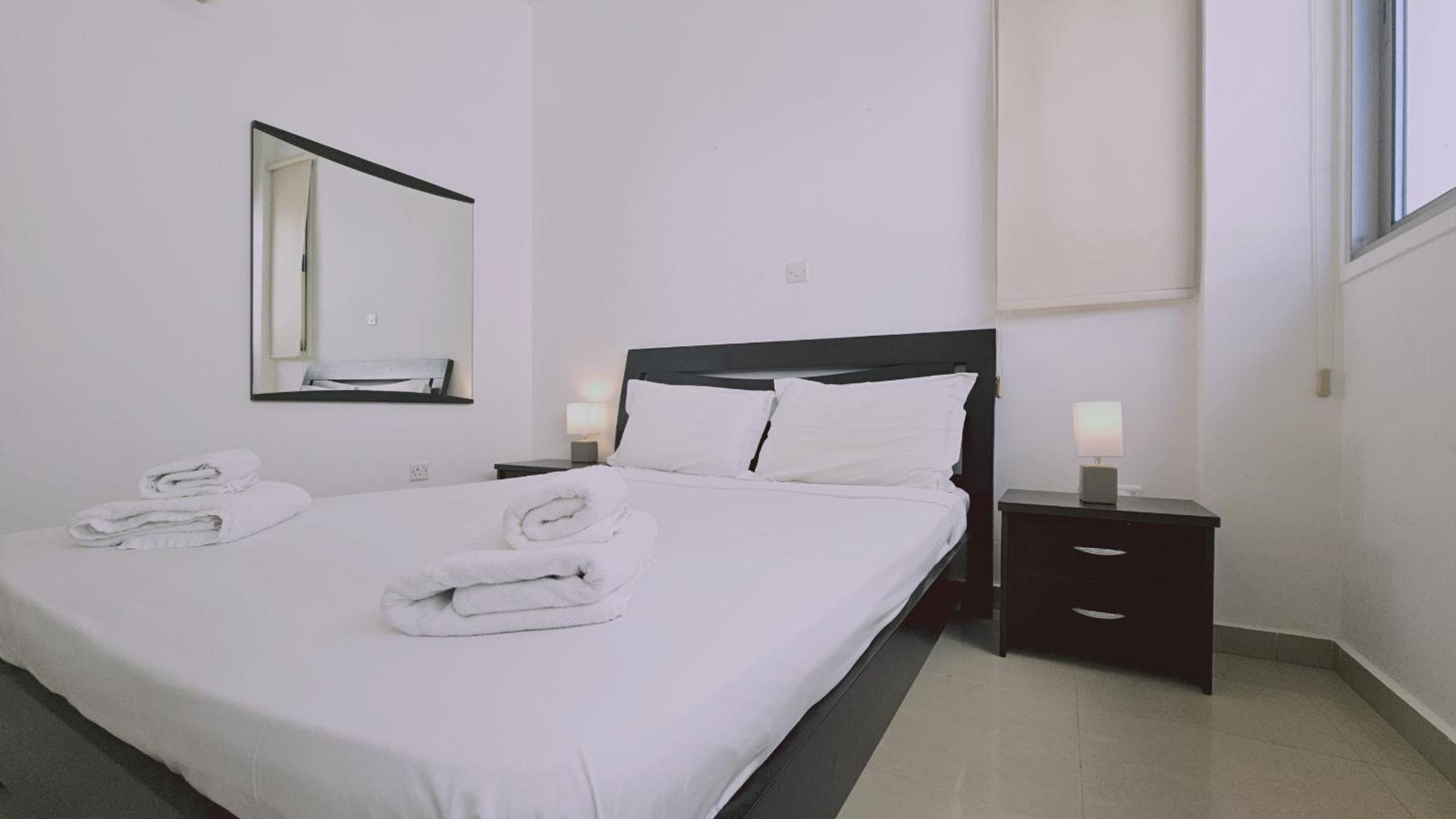 STAY White Petals Apartment