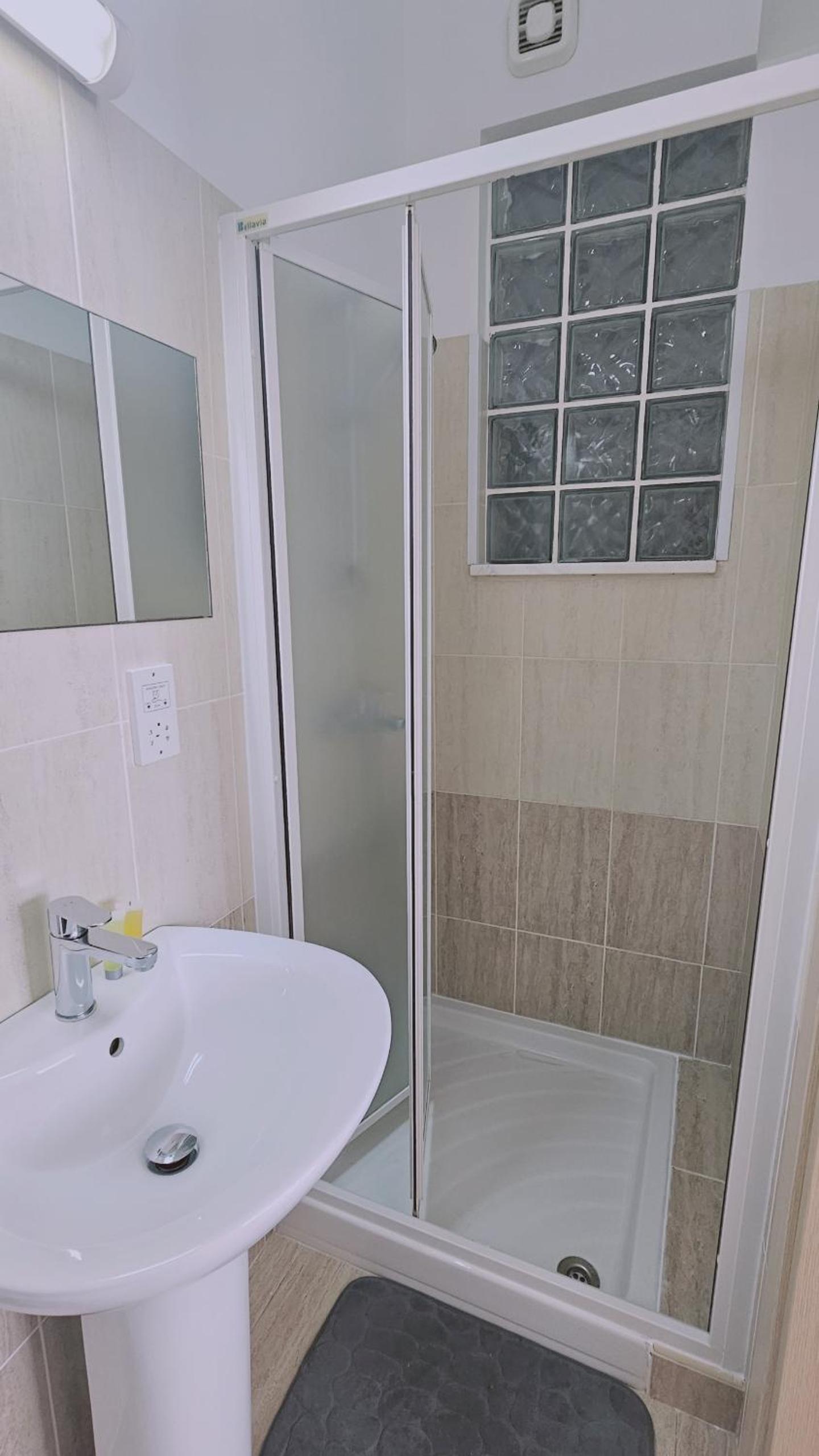 STAY White Petals Apartment