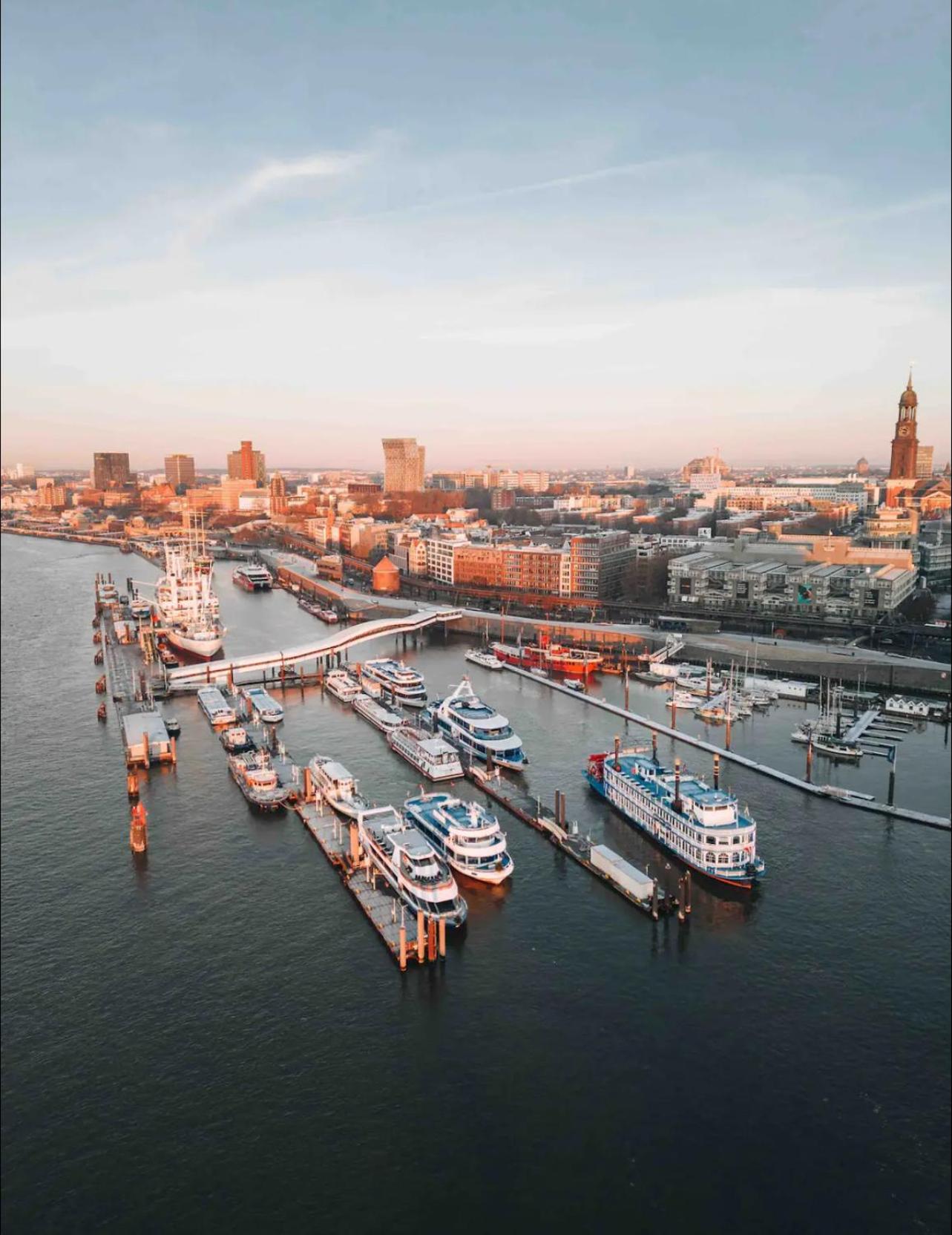 Modern, ruhig, gemütlich: 2 Zimmer Wohnung in bester Lage nahe Alster + Stadtpark