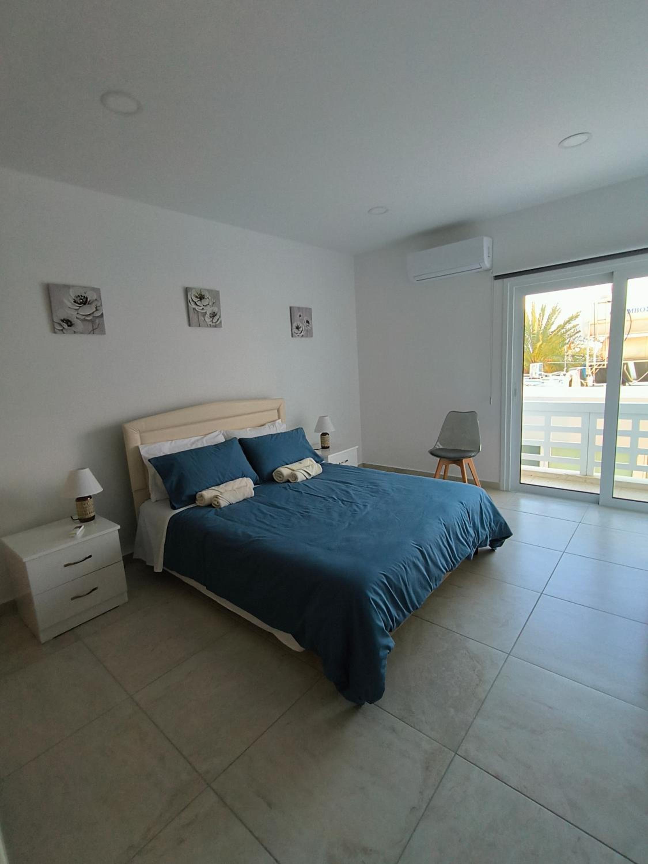 Larnaca BeachHouse