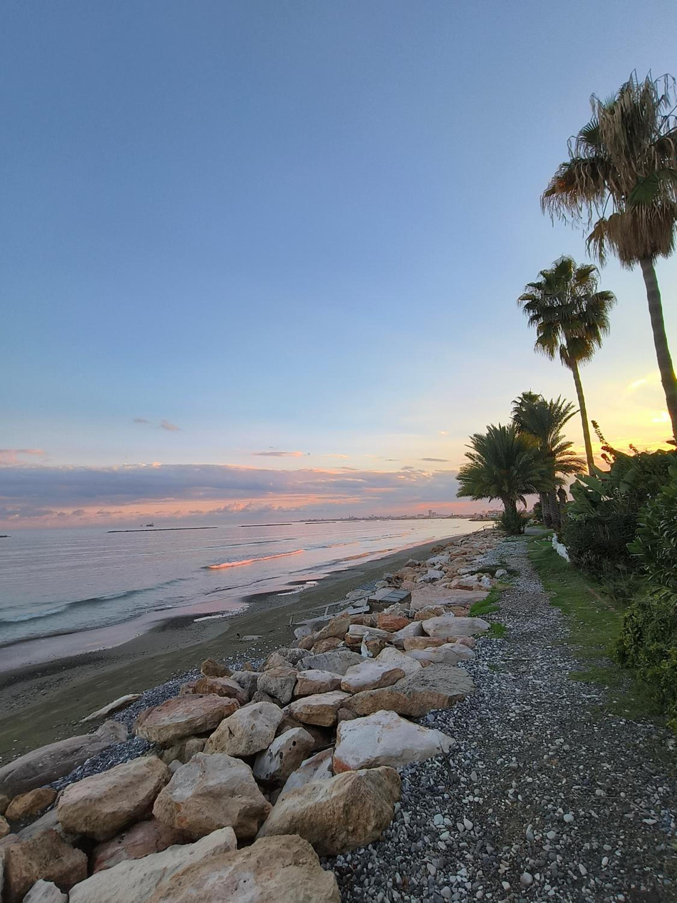 Larnaca BeachHouse